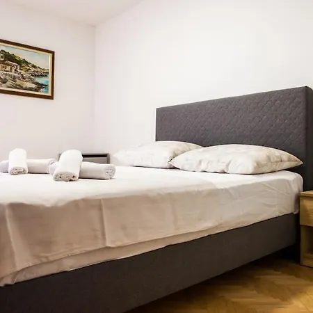 Apartament Faith Split